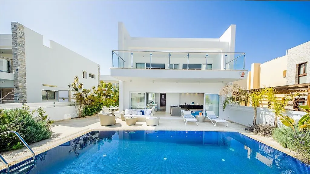 Protaras Holiday Villa 100